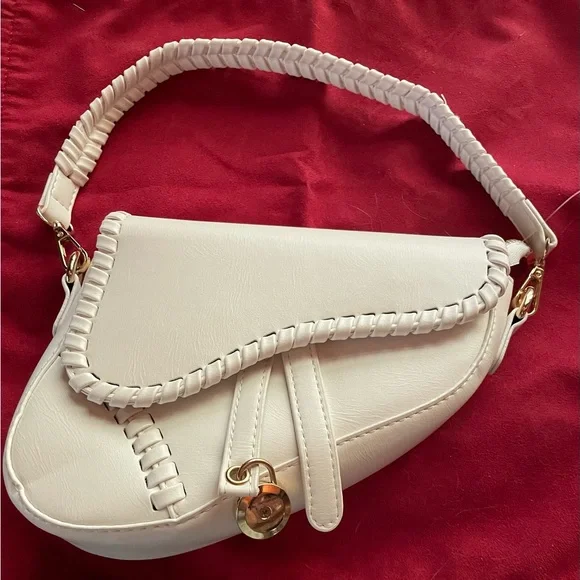 ⛄️ White Leather type! Nice condition! ⛄️ - Picture 1 of 12